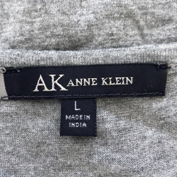 AK Anne Klein Silver Sequined Sleeveless Top - Picture 7 of 9